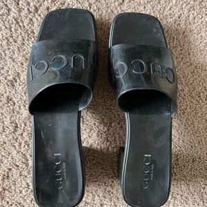 Gucci black rubber slide sandals